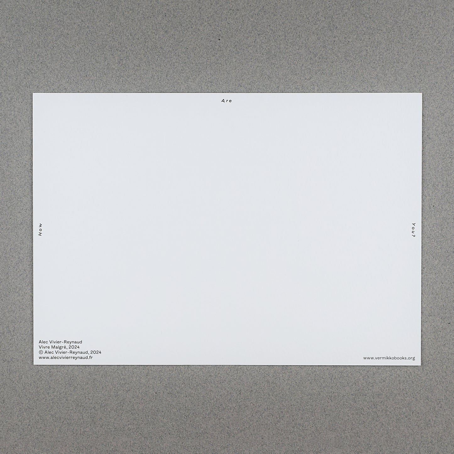 (Postal Card) Vivre Malgré
