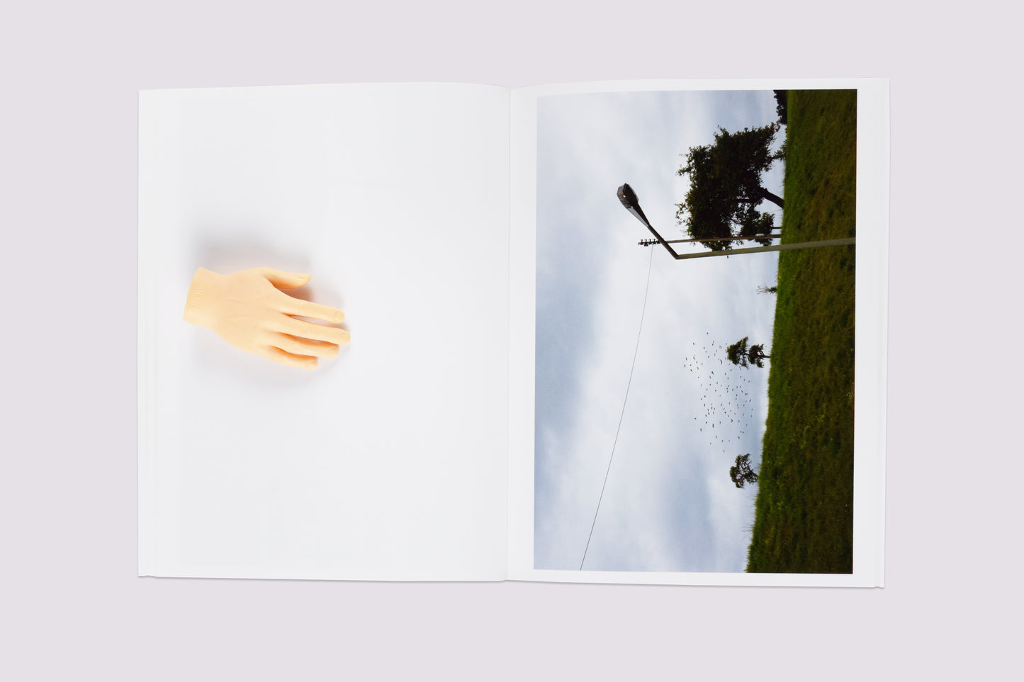 Materialien (E)/Peter Piller published by Nieves